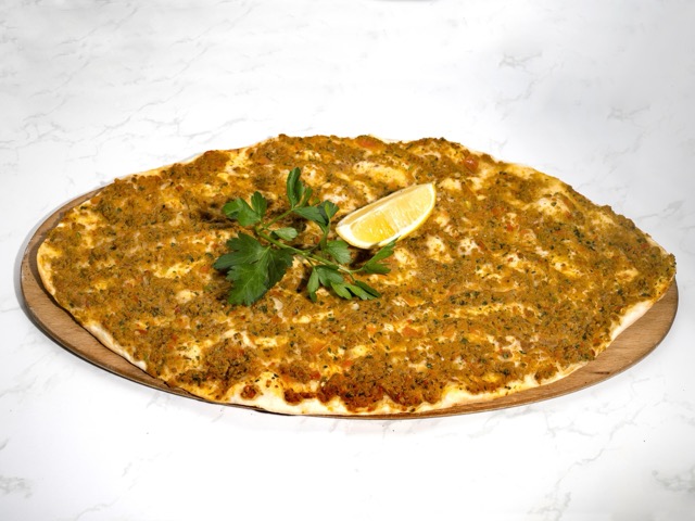 Lahmacun (Zum Hier Essen)